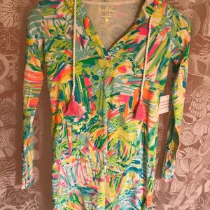 Brand new Lilly Pulitzer cover